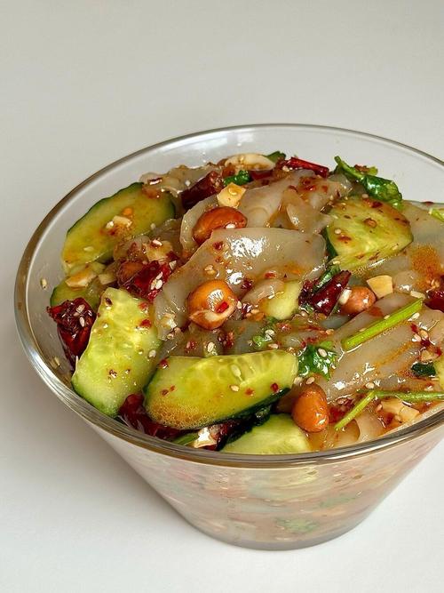 麻酱黄瓜的做法_黄瓜拌麻酱