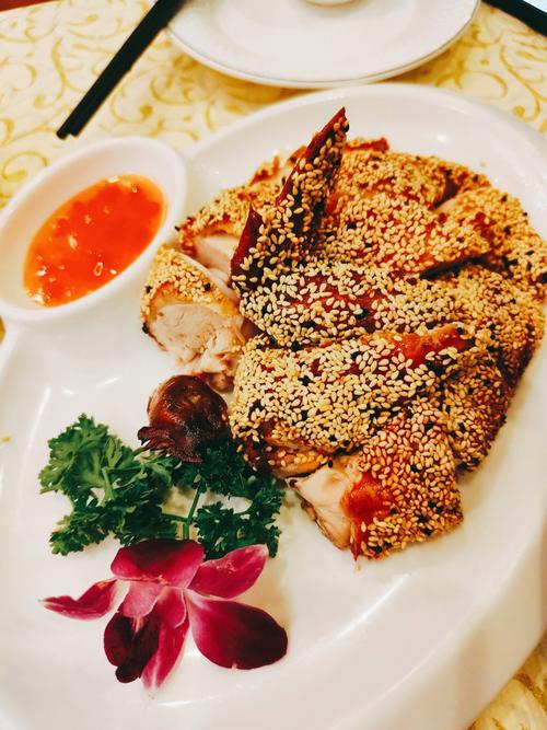 香酥芝麻鸡的做法_美味远超外卖，家庭小吃新宠