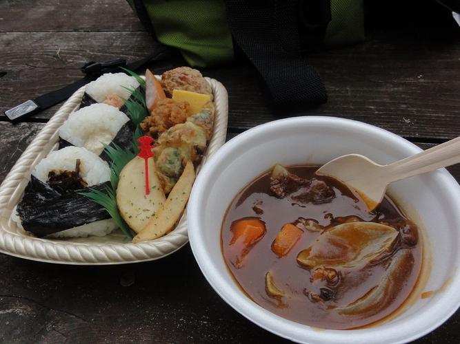 红枣炖鹿肉的做法_红枣炖鹿肉，暖身又养颜