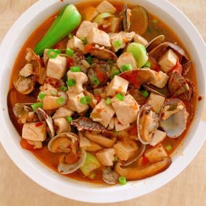 花甲豆腐汤的做法_鲜爽不腻家常菜，暖身美味！