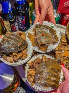 吃甲鱼的人什么下场_寄生虫痛风重金属