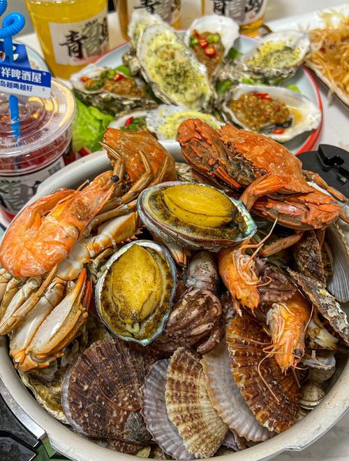 青岛特色十大名吃_蛤蜊饺子猪蹄面，尝地道风味！