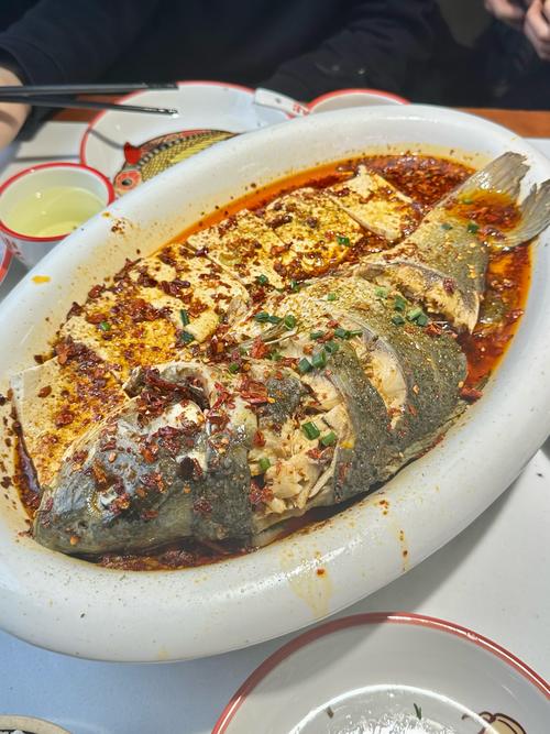 油泼鱼的做法_鲜嫩鱼片，麻辣鲜香暖秋冬