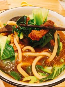 青菜肉丝面的做法_智能锅快炒肉丝青菜，煲汤面鲜香浓