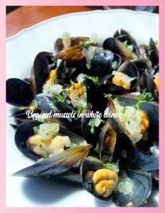 盐烤法国蓝贻贝的做法_盐烤法蓝贻贝土豆，蒸贻贝，晚餐美味