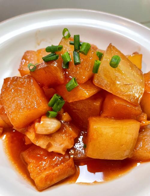 炒冬瓜的做法_皮亮肉脆，下饭美味！