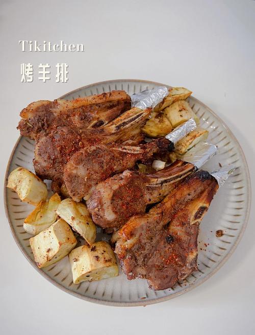 蜜汁烤羊排的做法_腌烤翻刷撒，外酥里嫩香