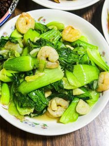 清炒油菜的做法_清炒油菜鲜嫩做法，简单快速3分钟搞定