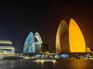 两个大贝壳中间有肉_贝壳鲜嫩贝类，肉质细，避内脏沙线