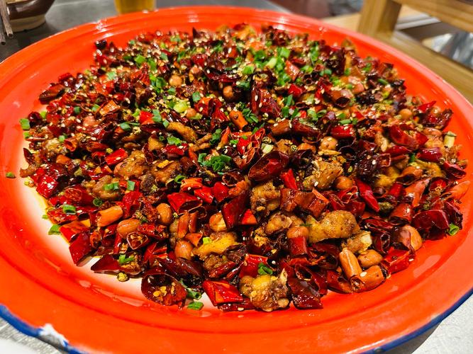 川渝地区的人为什么喜欢吃辣_气候与历史造就的麻辣魂