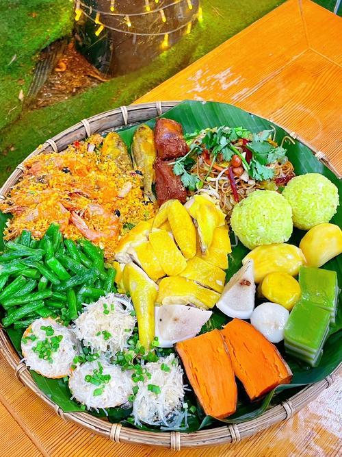 海南省特色美食_海南特色小吃，文昌鸡海南粉等美食尝鲜！