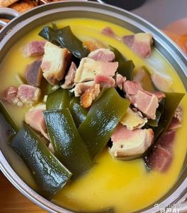 猪蹄可以炖海带吗_猪蹄炖海带，美味营养家常菜！