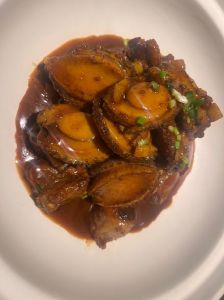 鲍鱼炒什么_清蒸辣炒青椒炒，鲜美可口！