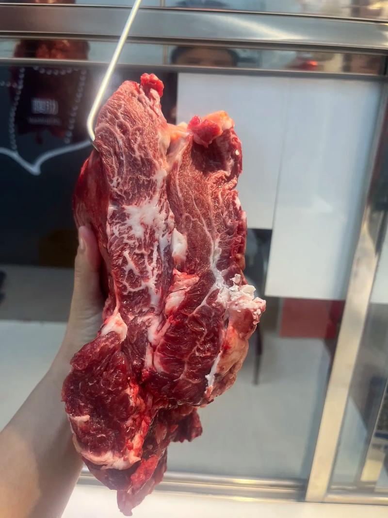 牛上脑肉是哪个部位图片_牛上脑肉鲜嫩多汁