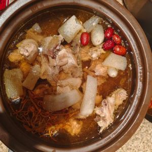 竹荪可以和新鲜老鸭一起炖吗_滋补养胃好选择