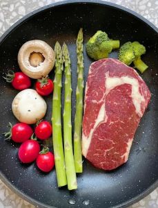 自己在家煎牛排为什么嚼不烂_解冻切片煎煮全攻略