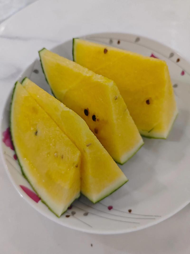 黄色的瓜是什么瓜_天然蜂蜜香，口感细腻