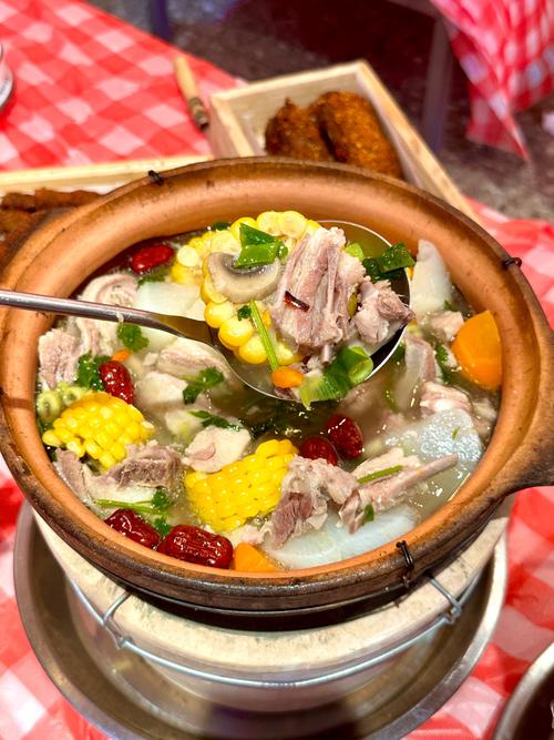 羊排和猪排能一起炖吗_羊排猪排一起炖着吃营养好