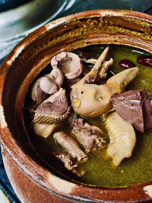 番鸭汤的做法_换季滋补好选择