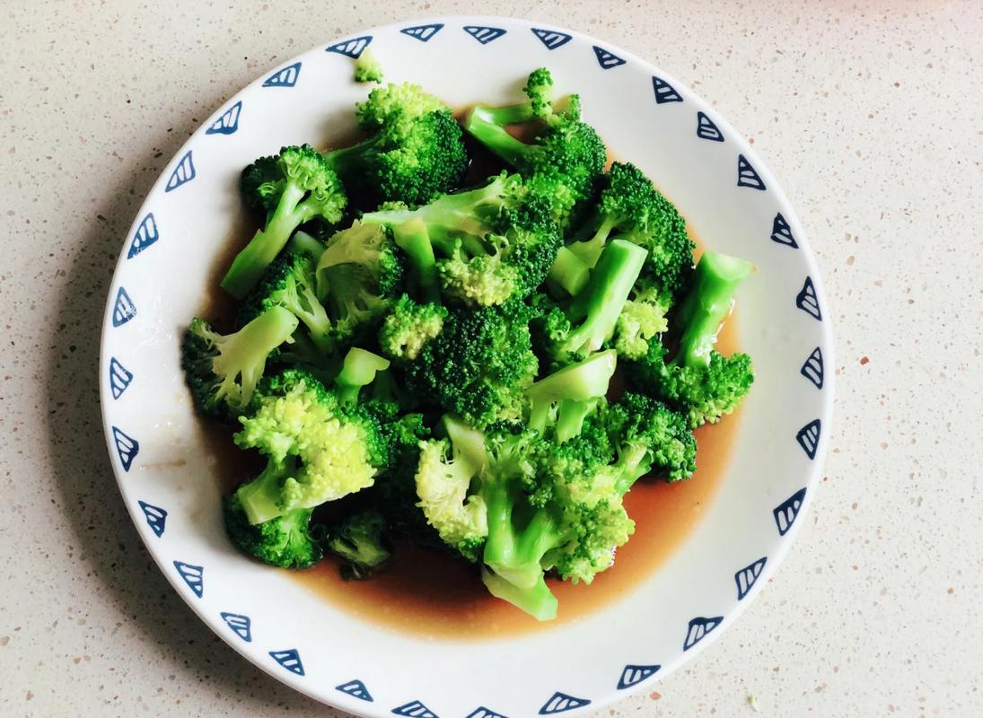 炝西兰花的家常做法_炝西兰花虾仁西兰花甜杆西兰花家常做法