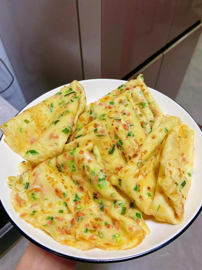 葱花软饼的家常做法_外酥里软，简单美味！