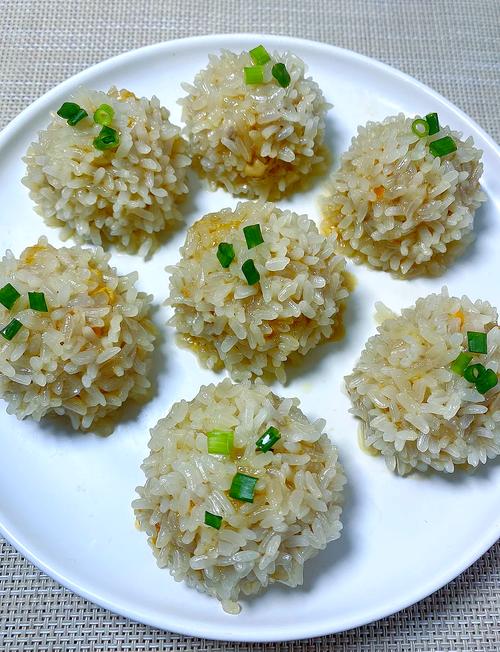 家常肉丸子的做法_自制鲜肉丸子，Q弹美味，火锅汤面皆宜！