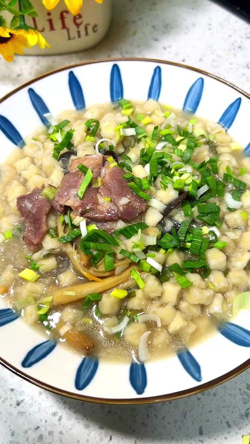 陕西什么小吃最出名_肉夹馍凉皮biangbiang面，地道美味！