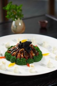 鲁菜的特点和代表菜_中华八大菜系之首，孔府风味，九转大肠等名菜！