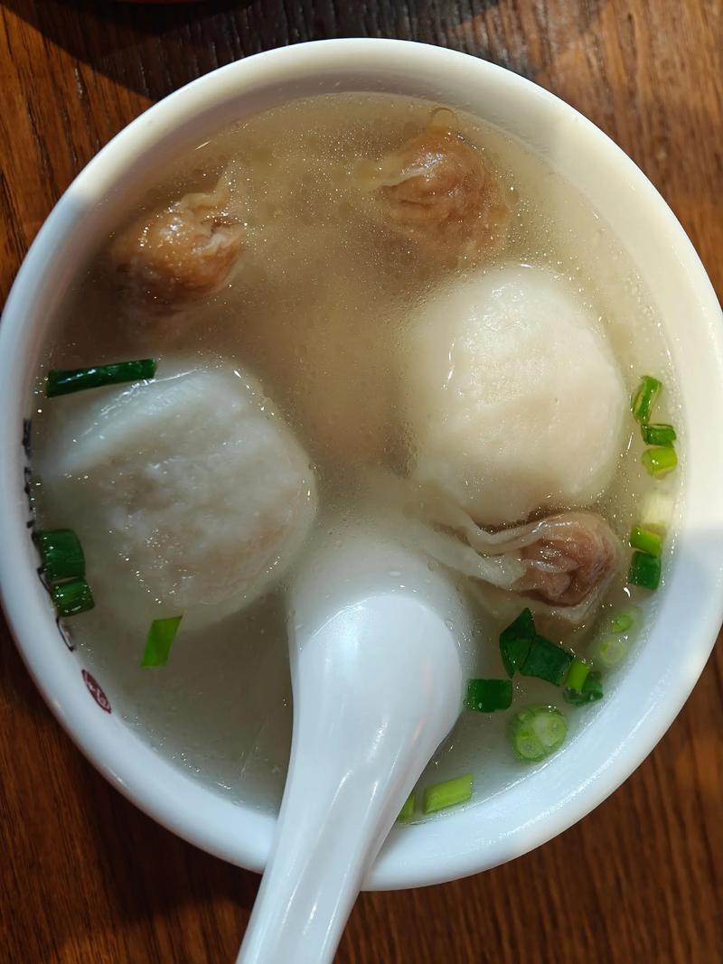 福州最著名小吃_碱水拌面锅边糊海蛎饼等特色美味