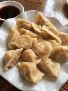 北方特色美食_驴肉火烧牛肉罩饼棋子烧饼缸炉烧饼邯郸豆沫