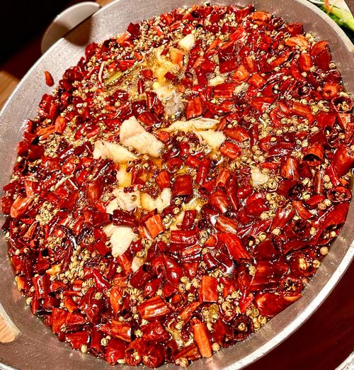 川菜都有哪些经典菜_川菜经典，麻辣鲜香征服全球！