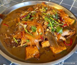 吉菜是八大菜系吗_吉林名菜，山珍野味香浓味