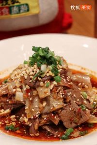 不辣川菜十大经典名菜_成都街头美味多，不辣也够味！