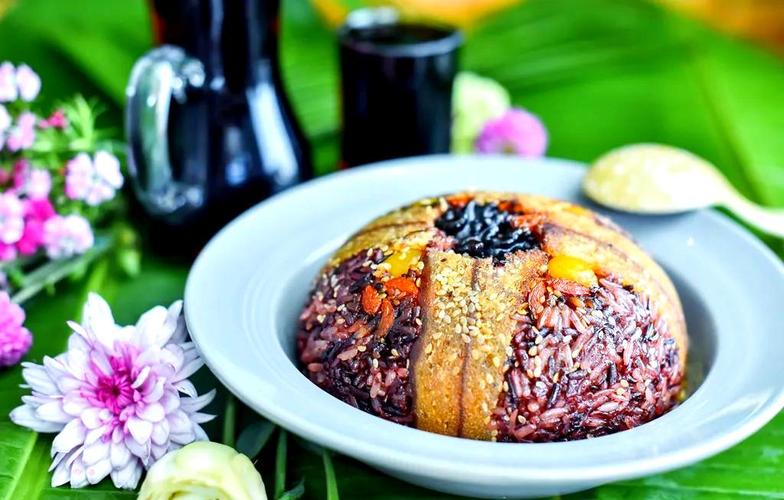 云南八宝饭图片_香甜软糯紫米八宝饭