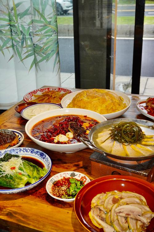 雅安必吃十大美食_砂锅雅鱼棒棒鸡坛子肉等! 雅安必吃十大美食_砂锅雅鱼棒棒鸡坛子肉等!