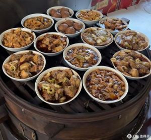 聊城十大特色美食_呱嗒老豆腐熏鸡等！