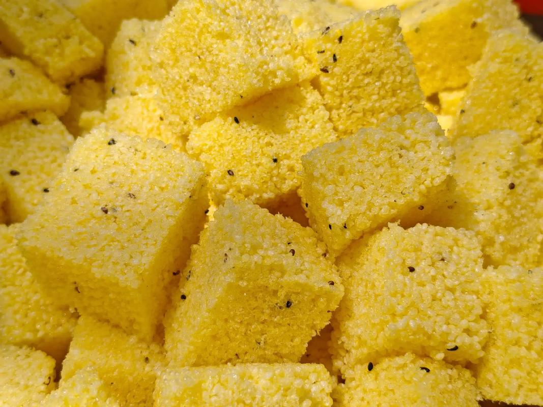 延安特色十大小吃_饸饹沾沾串油糕面皮凉粉，风味独特！