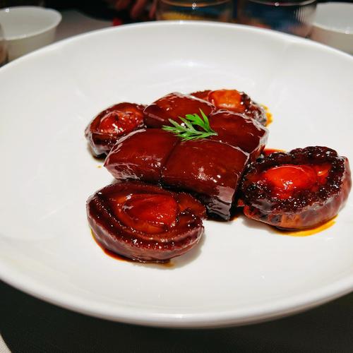 粤菜中最顶级菜_白切鸡烧鹅叉烧等经典美味！