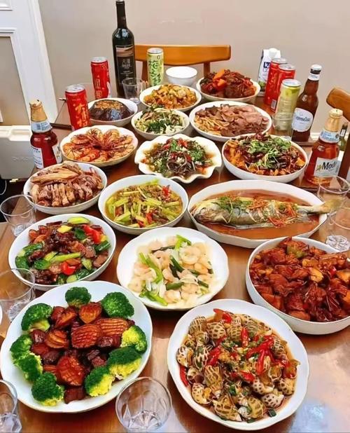 海南年夜饭图片_鸡鱼特色菜糕点,年味十足! 海南年夜饭图片_鸡鱼特色菜糕点,年味十足!