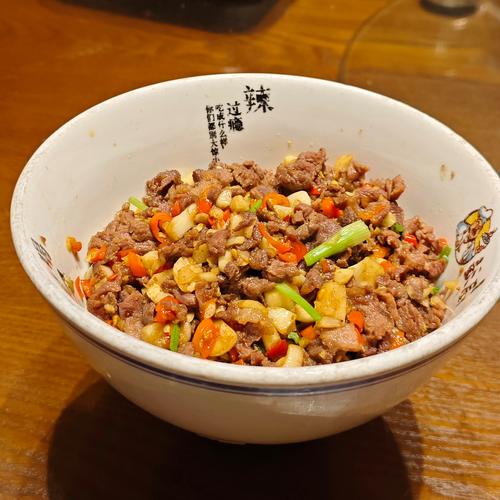 彭厨湘菜十大招牌菜_彭厨湘菜馆29元招牌菜，麻辣鲜香，传统创新，湘菜魅力