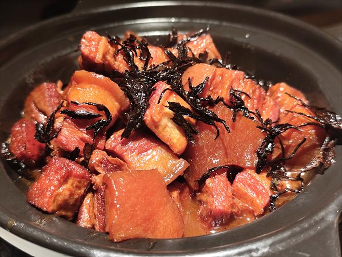 徽菜偏什么口味_安徽特色菜,咸鲜浓香,臭鳜鱼等经典菜肴,文化与酒香相得益彰 徽菜偏什么口味_安徽特色菜,咸鲜浓香,臭鳜鱼等经典菜肴,文化与酒香相得益彰