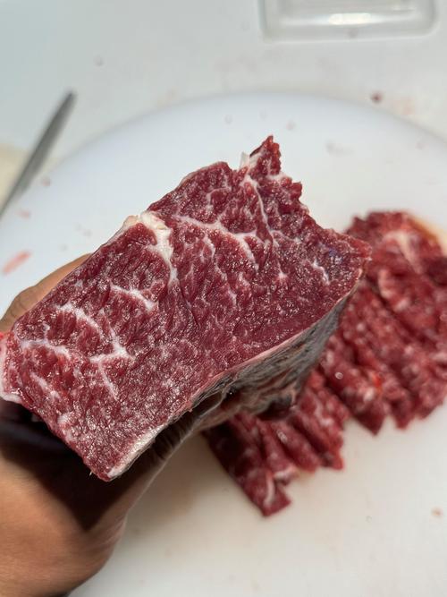 牛雪花肉是牛的哪个部位图_鲜嫩多汁，涮火锅煎牛排皆宜