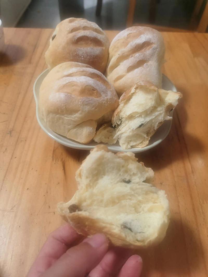 烤面包里面没熟怎么办_面包烤不熟?试试降温和翻动补救! 烤面包里面没熟怎么办_面包烤不熟?试试降温和翻动补救!