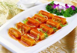 鲁菜最有名的10道菜_中华八大菜系之一，源于山东，风味醇厚，技艺精湛