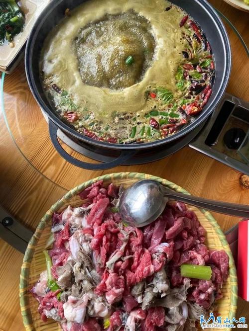 贵州人为什么吃牛瘪_苗侗特色美食,微苦回甘,待客佳品 贵州人为什么吃牛瘪_苗侗特色美食,微苦回甘,待客佳品