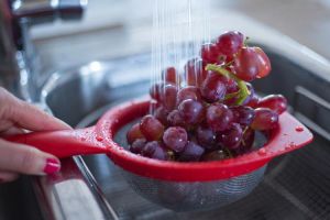 葡萄怎么清洗最干净_清洗葡萄的正确方法，吃得更安心