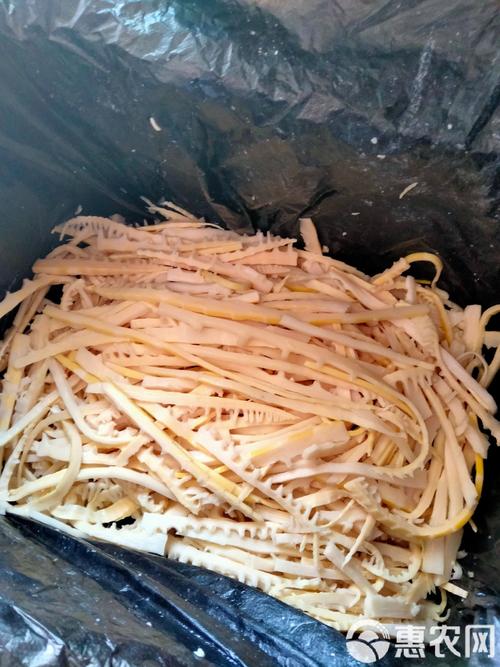 大笋切丝怎么切图解_新鲜竹笋美味做法与挑选技巧