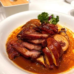 粤菜十大经典名菜_白切鸡烧鹅叉烧等经典美味