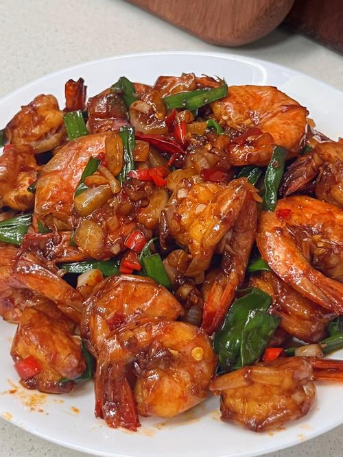 虾炒什么配菜家常_辣炒扇贝虾，鲜辣开胃家常菜