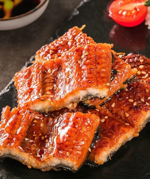 烤鳗鱼怎么样算熟了_烤鳗鱼熟透金黄，外酥里嫩美味！
